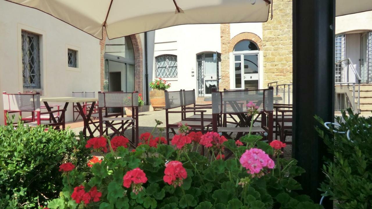 Appartamenti Ava E Tegrino Nell'Antica Dimora Di Fulignano San Gimignano Dış mekan fotoğraf